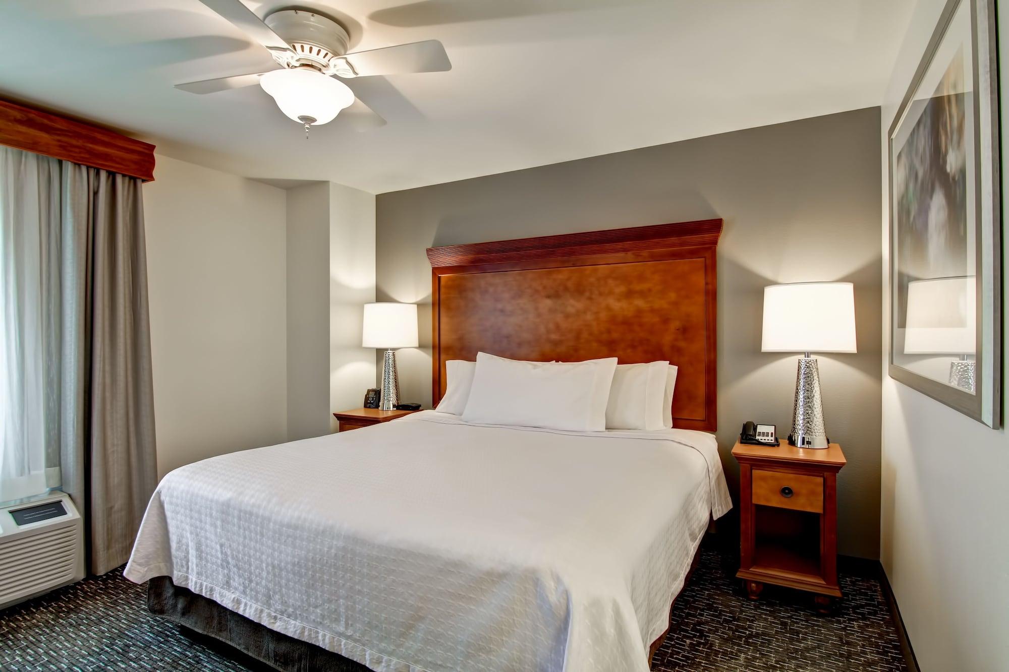 Homewood Suites By Hilton Omaha - Downtown Экстерьер фото