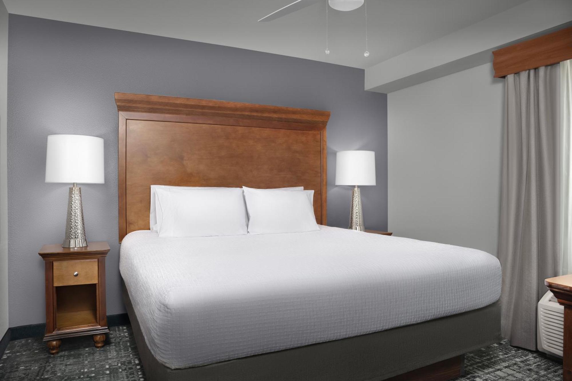 Homewood Suites By Hilton Omaha - Downtown Экстерьер фото